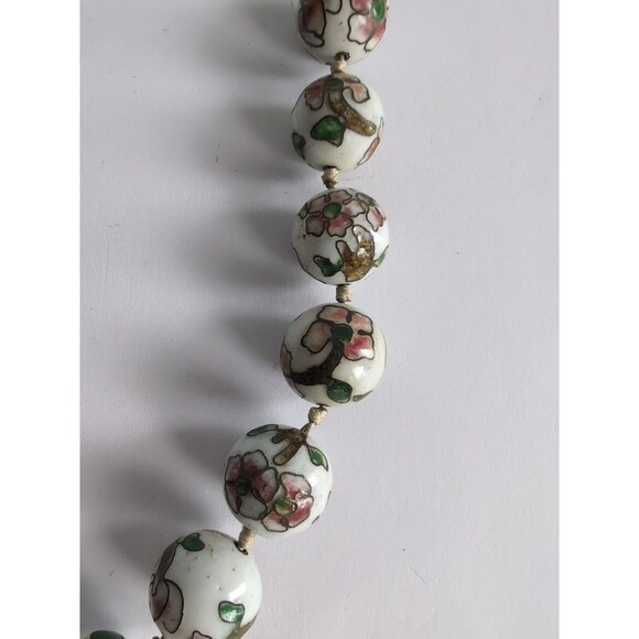 VTG Chinese White Pink Cloisonne Paint Style Knotted Glass Bead 27" Necklace - Picture 7 of 14